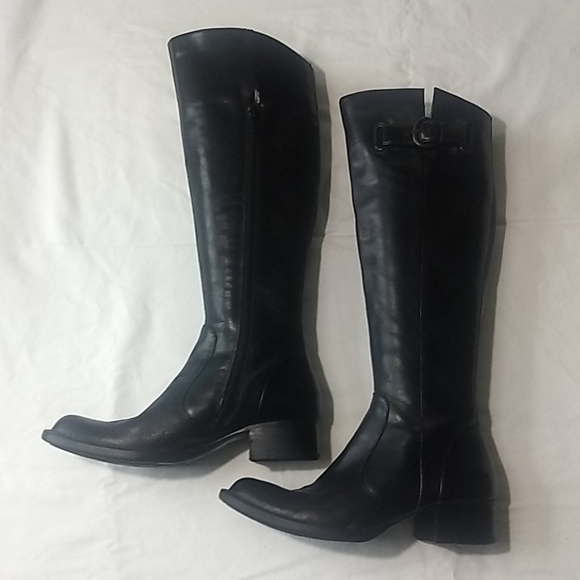 born crown roxie boots